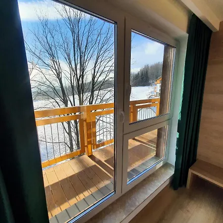 Na Gorze 23 アパート シクラルスカ・ポレンバ