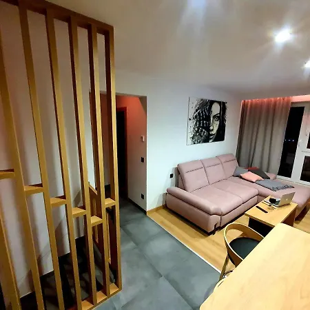 アパート Na Gorze 23 シクラルスカ・ポレンバ